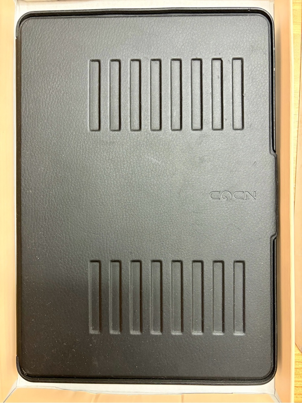 Black iPad Zugu case